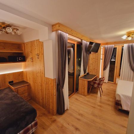 Hotel La Perla Andalo Eksteriør billede