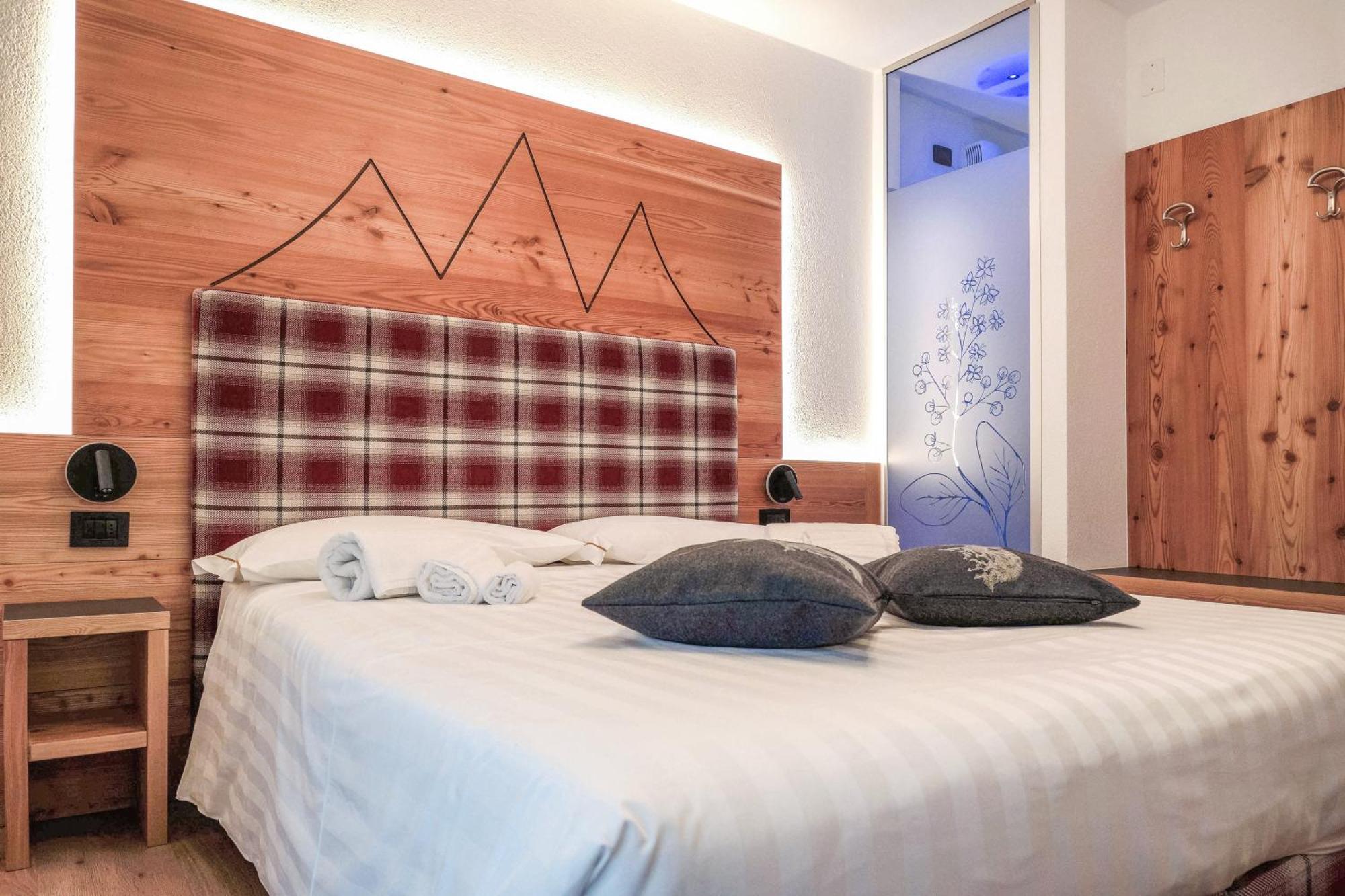 Hotel La Perla Andalo Eksteriør billede