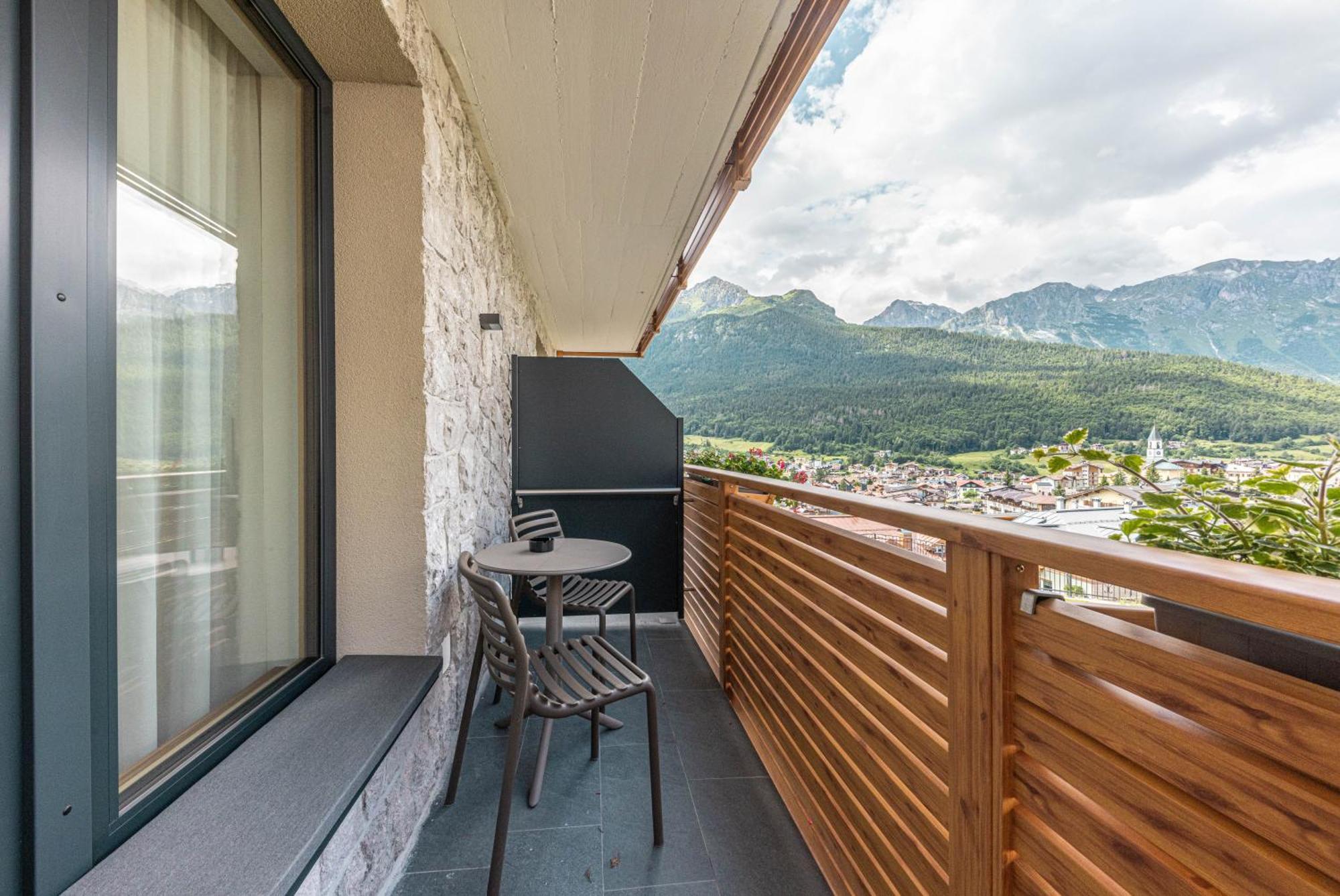 Hotel La Perla Andalo Eksteriør billede